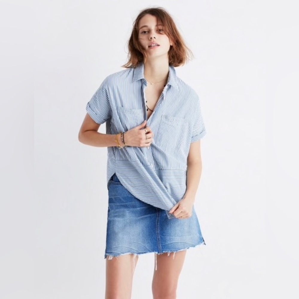 Madewell Blue & White Striped Short Sleeve Courier Short, Size M